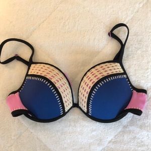 Victoria’s Secret bikini top